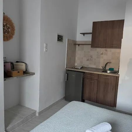 Fedra アパート リンドス